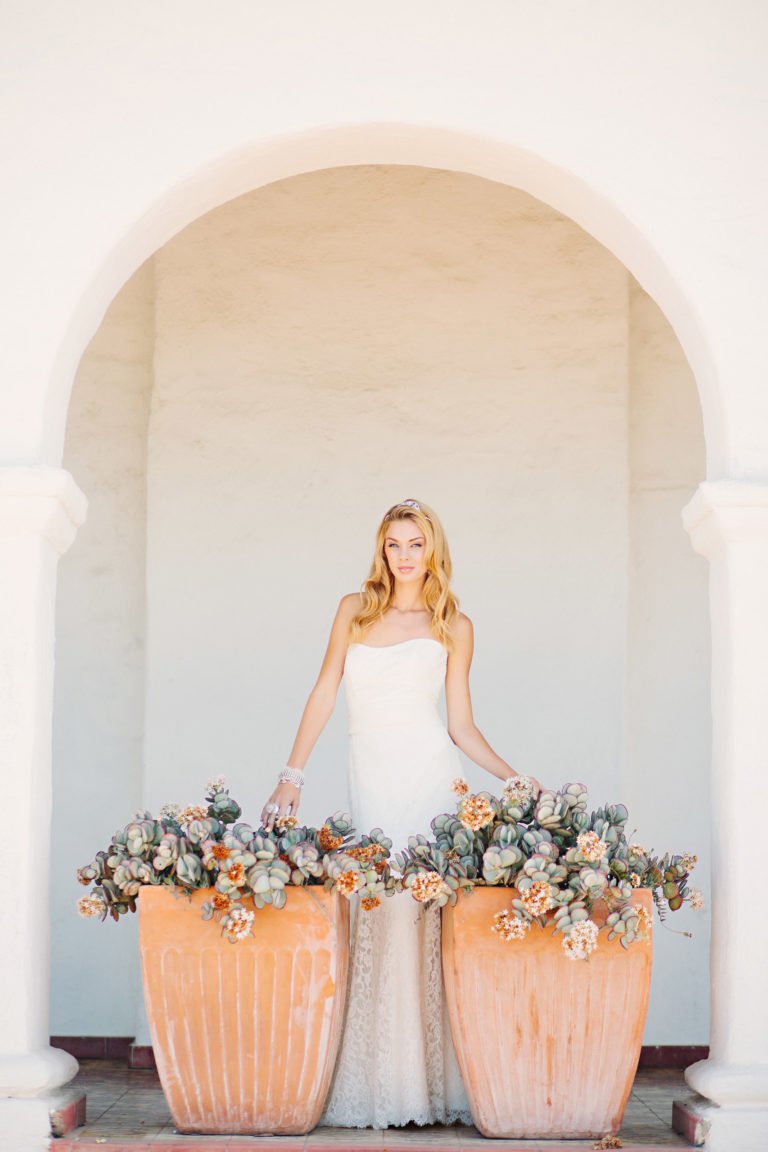 ExquisiteWeddingsMagazine-WhiteHautePhotography-2012-Fashion-Shoot35