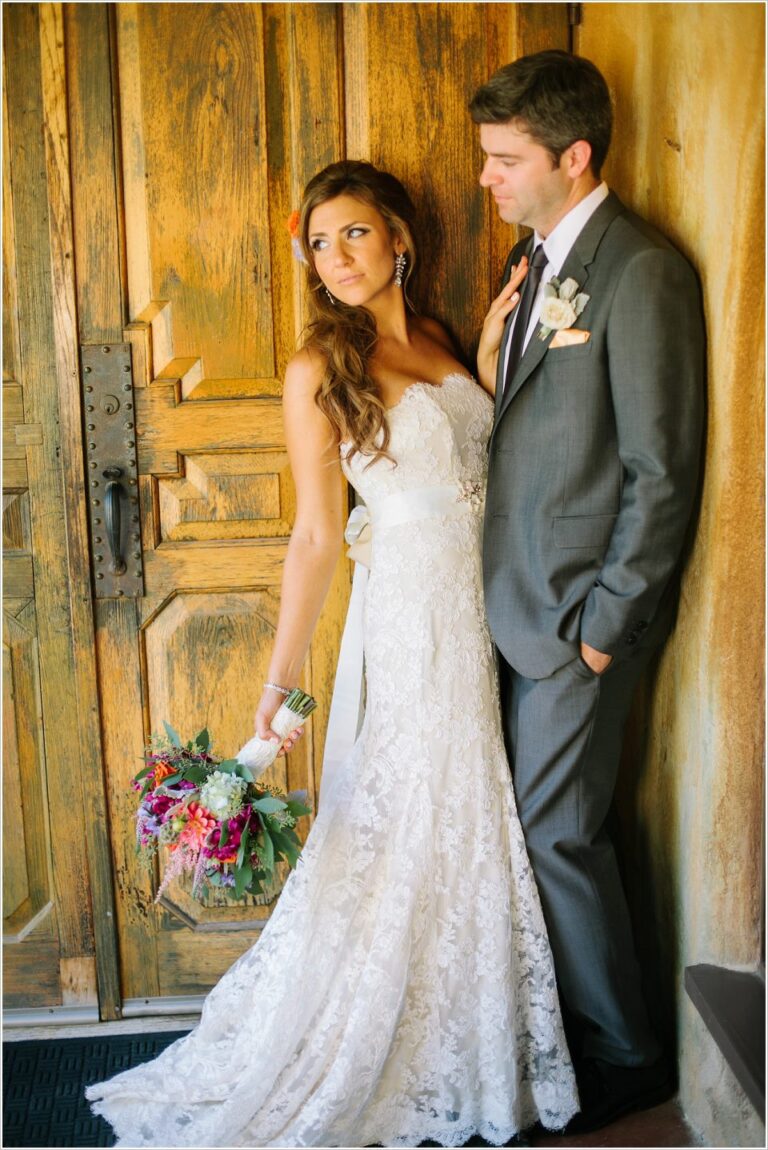 Andrew and Tracy's wedding at the Mountain Mermaid Estate in Los Angeles. Photographed by Poppy & Hive Photography.